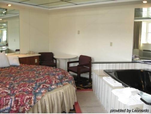 Bel Air Motor Lodge Maple Shade Room photo